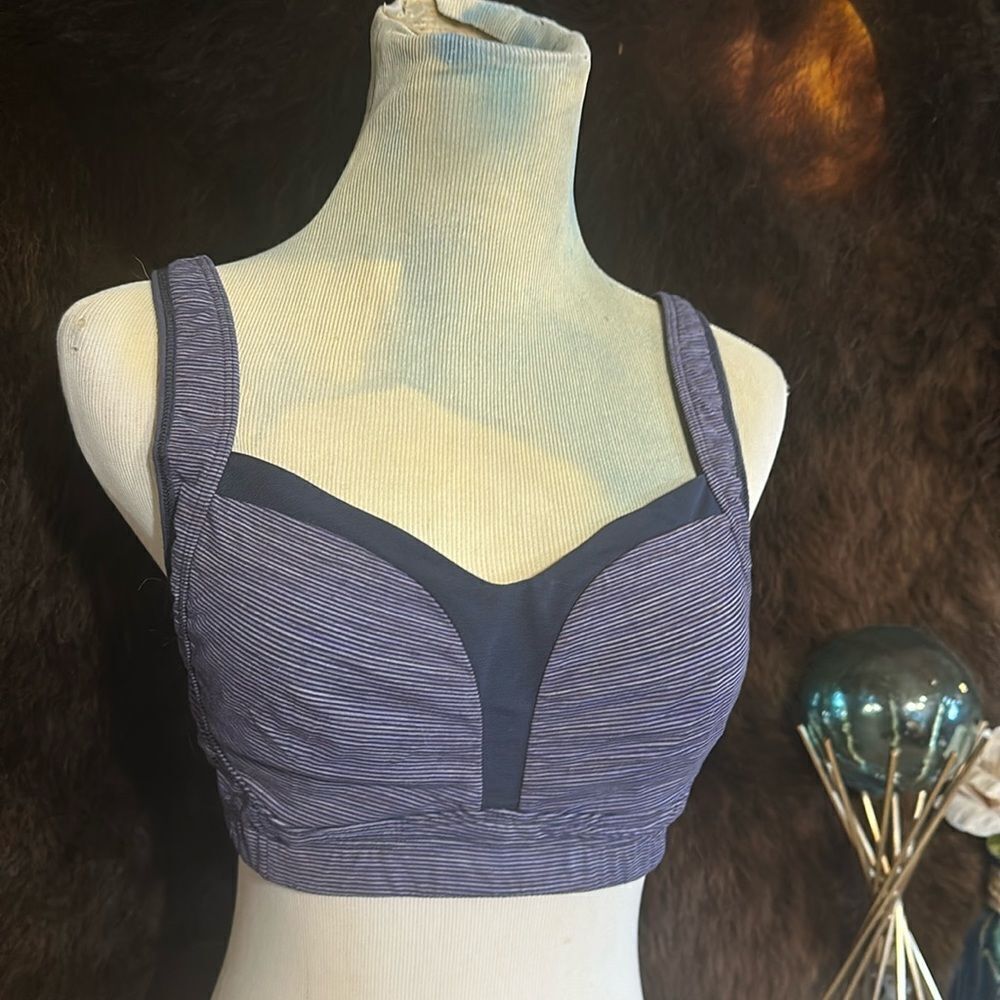 Lululemon tata tamer bra 34D (1750)